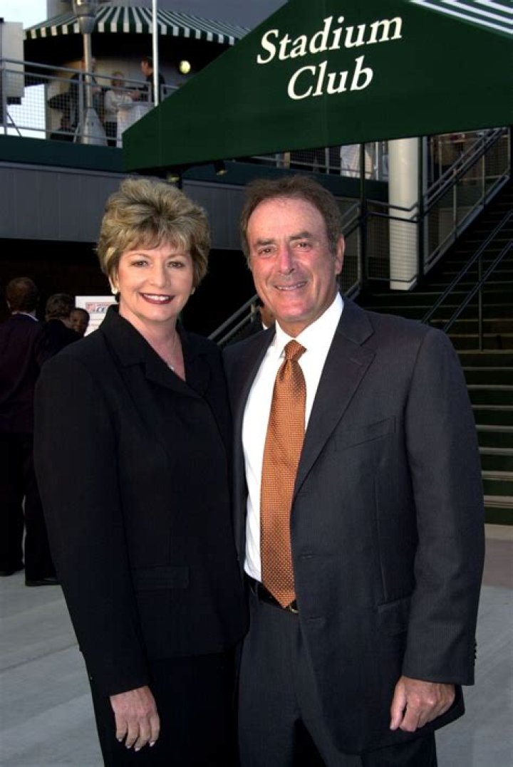 Al Michaels Wife: Linda Anne Stamaton Age, Birthday, Accident