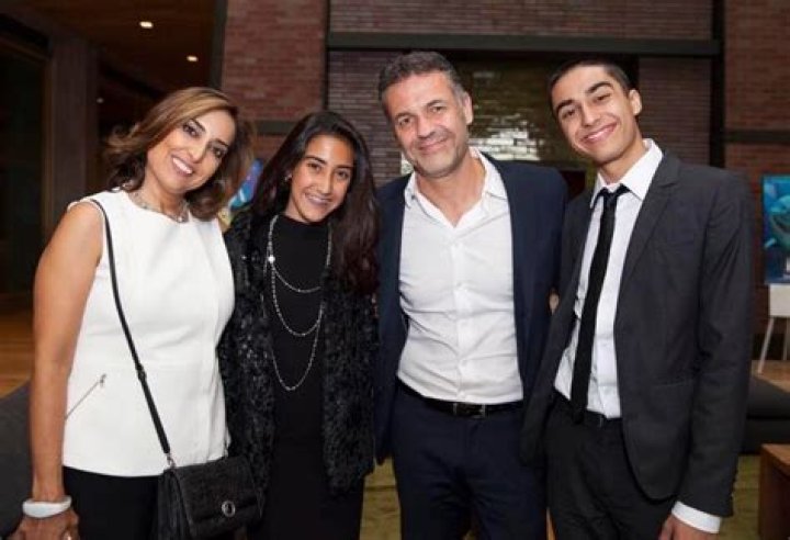 Arat Hosseini Bio, Wiki, Age, Height, Parents, Boy or Girl, Net Worth, Instagram and Liverpool