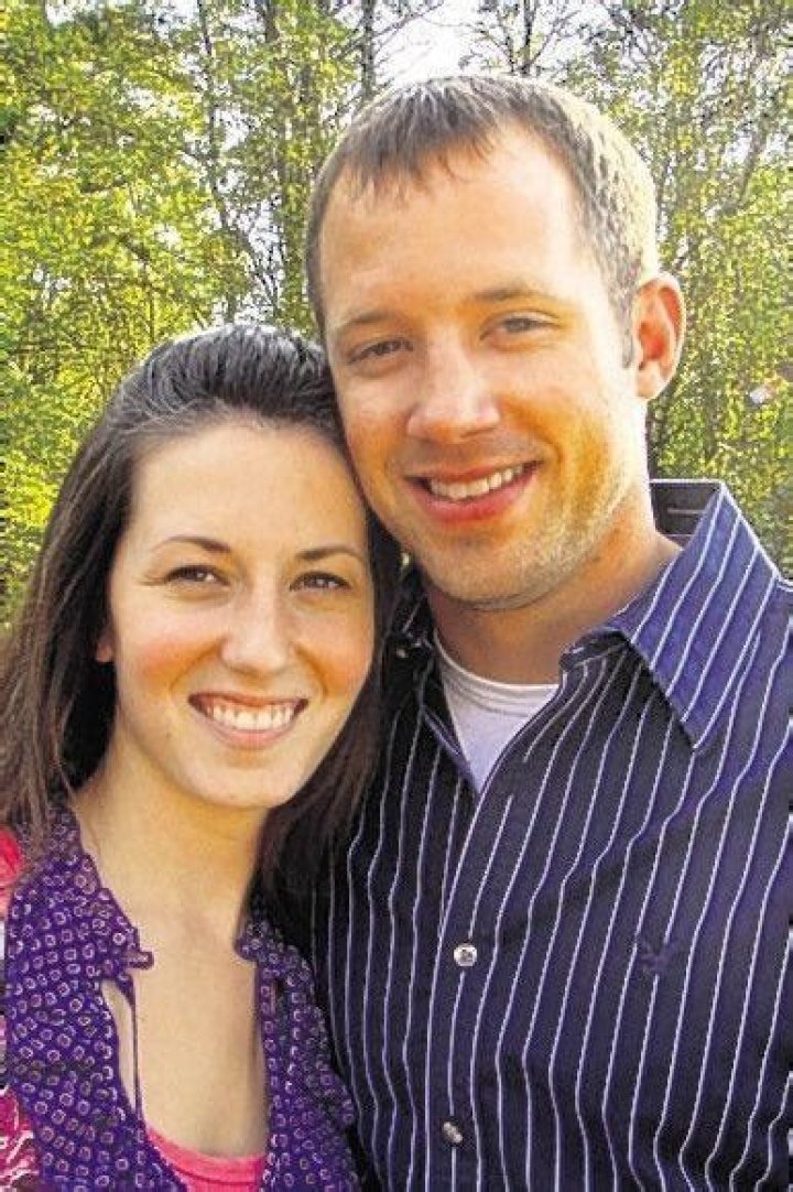 Ashley Kaufmann Bio, Wiki, Age, Parents, Siblings, Surgery, Musician and Net Worth