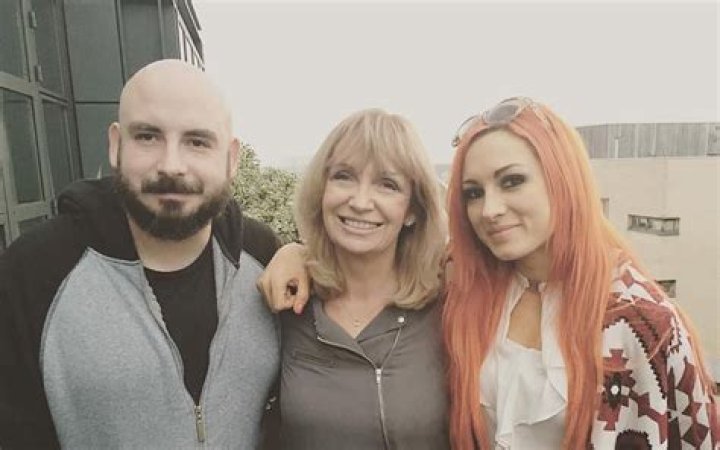 Becky Lynch Siblings: Meet Gonzo de Mondo