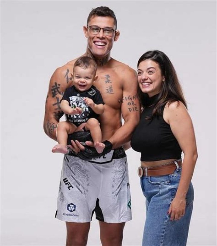 Caio Borralho Wikipedia | Parents Girlfriend Lais Mori And Family