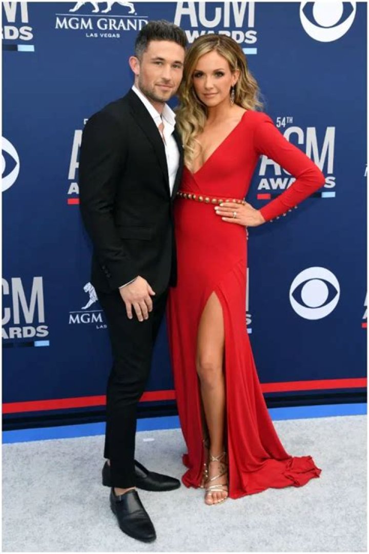 Carly Pearce- Net Worth, Wiki, Boyfriend, Height, Career