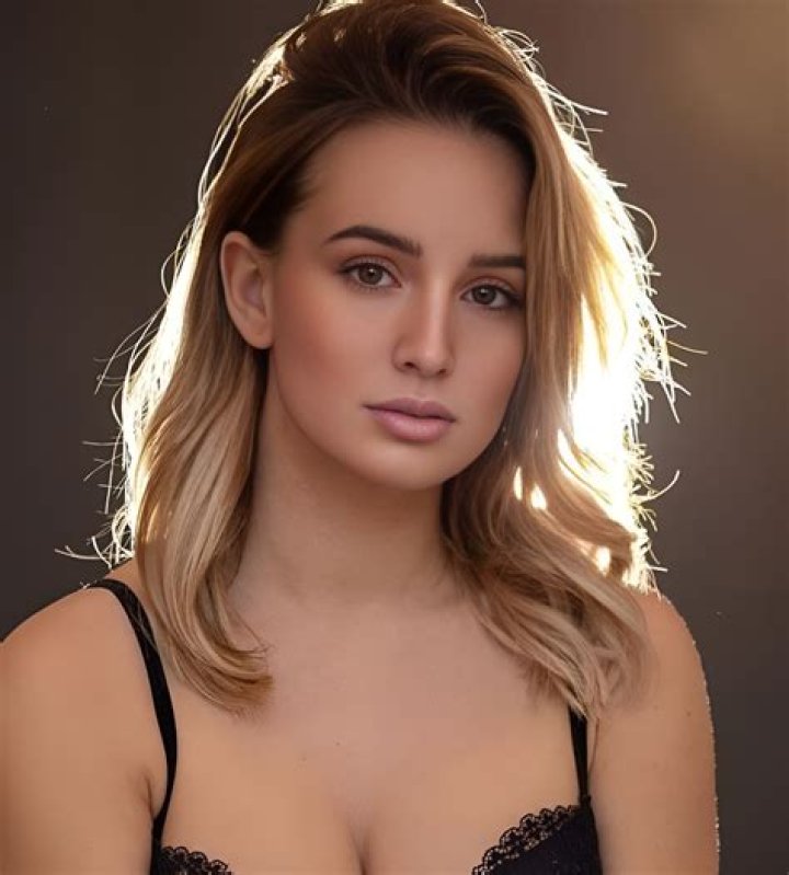 Charlotte De Bruyne Wikipedia, Age, Biography ,Height, Boyfriend, Family, Instagram