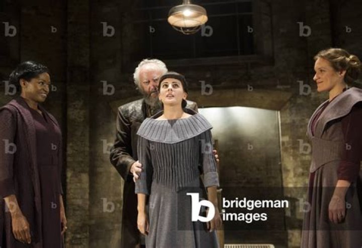 Cursed The Widow: Zoe Waites Age, Wiki, Biography, Husband, Net Worth