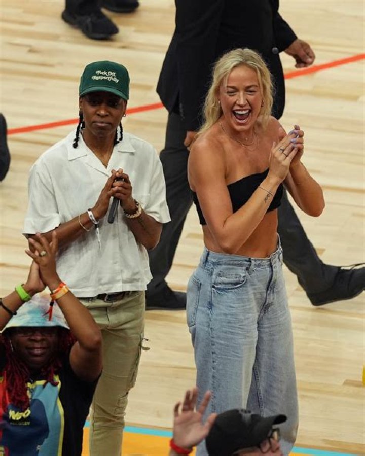 Denise Clark- Bio, Weight, Height, Boyfriend, Net Worth, Career