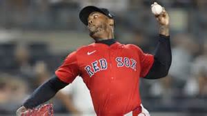 Does Aroldis Chapman speak English?