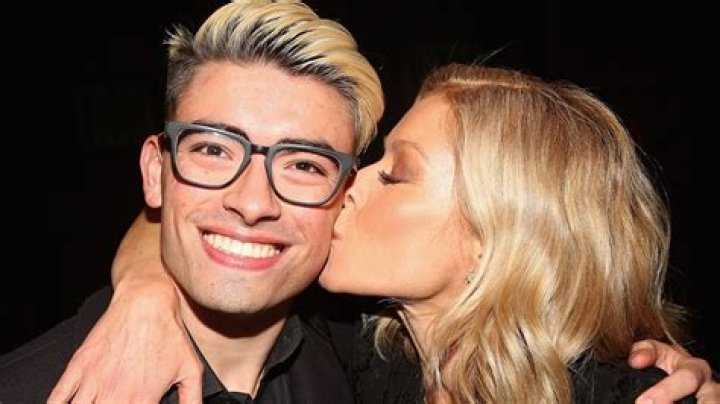 Does Michael Consuelos Boyfriend Or Girlfriend? Is He gay?