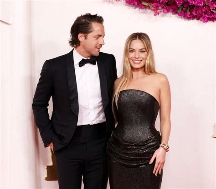 Gaynor Scott Splits Her Time From Jersey To Dubai Mansions- Meet Her Husband Tom Scott