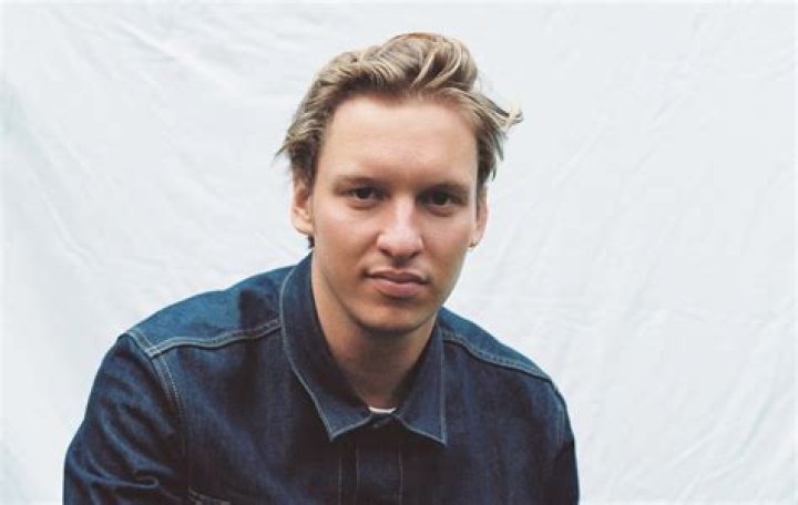 George Ezra