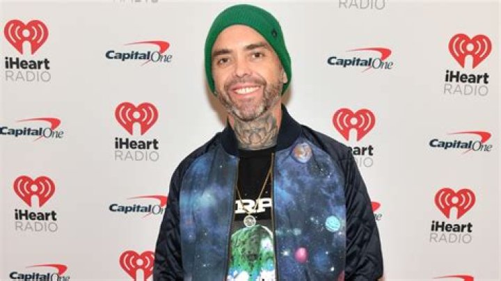 How Much Money Does Doug E. Fresh Make? Latest Doug E. Fresh Net Worth Income Salary