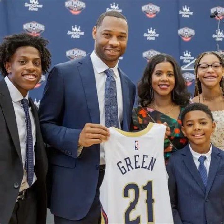 How Old Is Terrah Green? Details On Willie Green Wife – Age Difference Kids And Instagram