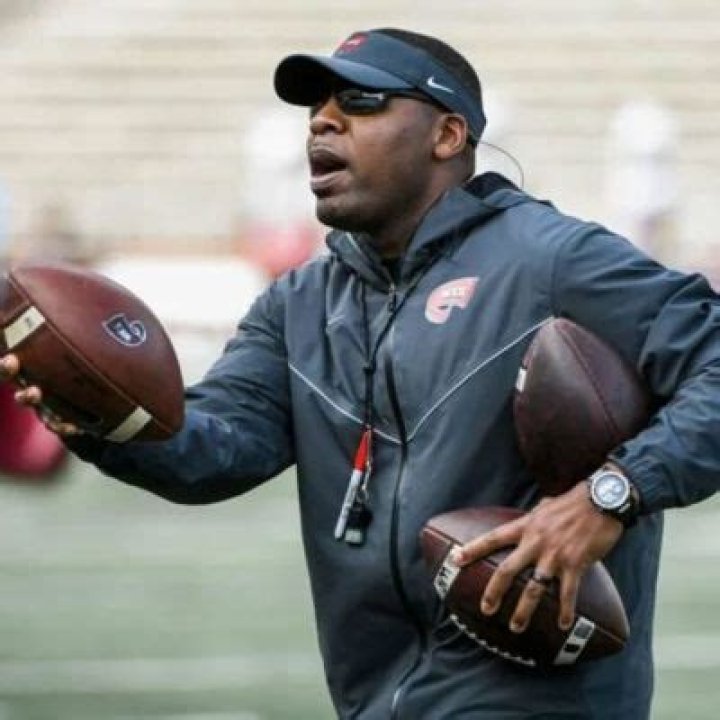 Josh Crawford Age | How Old Is He | Bulldogs New RB Coach Wiki Explore