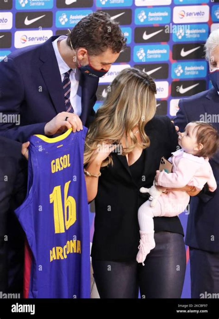 Lakers Pau Gasol Family Life with Wife Catherine Gasol