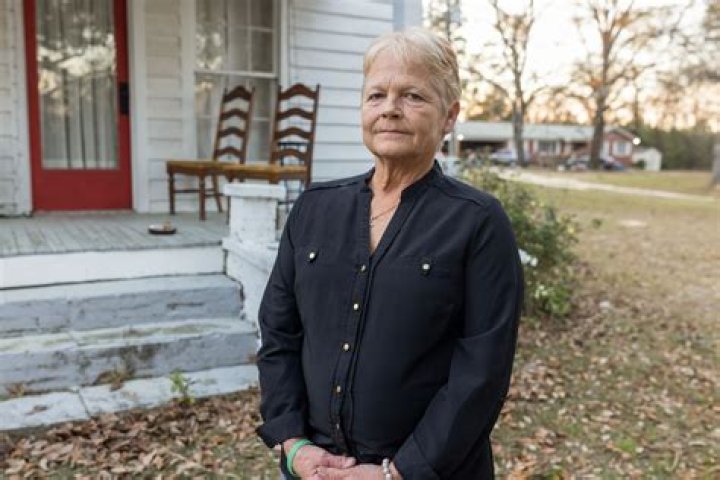 Mikal Smith Bio, Age, Wiki, Family, (Lovie Smith’s Son) Mother, Wife, Net Worth and Poker.