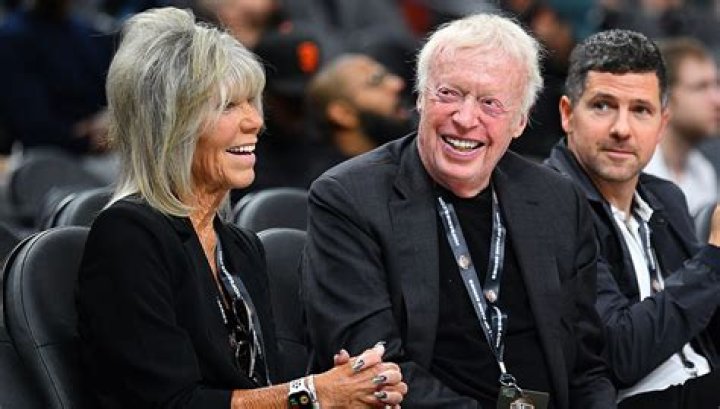Phil Knight: Wife, net worth, tattoos, smoking & body facts