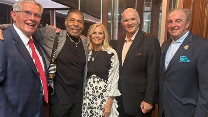 Phil Martelli Biography, Age, Son, Wife, Saint Joseph’s, Grandson, and Net Worth