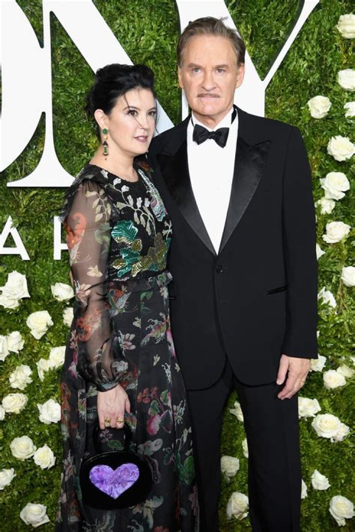 Phoebe Cates | Bio, Age, Net Worth, Relationship, Career