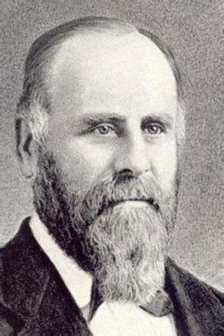 Rowland Hussey Macy Sr.