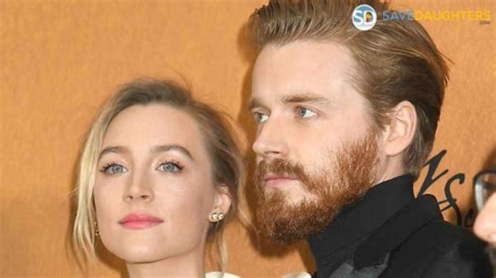 Saoirse Ronan- Bio, Net Worth, Boyfriend, Dating, Height