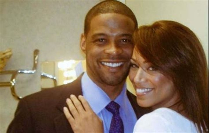 Shon Gables Bio, Age, Husband, Family, CBS46, IG, Net Worth, Salary and WGCL