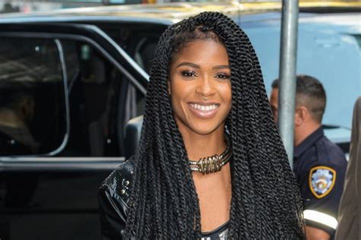 Simone Battle