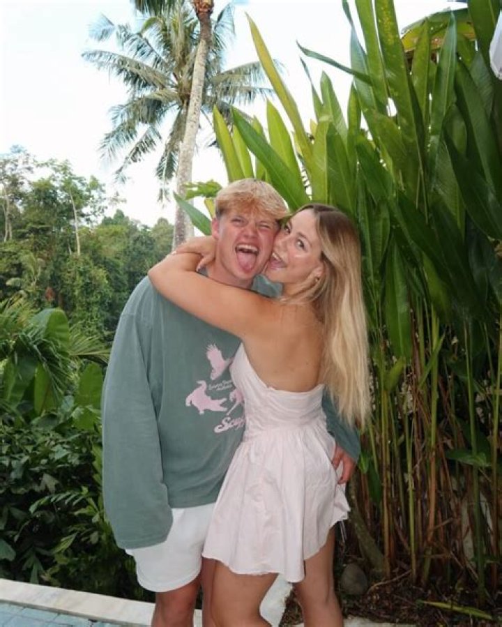 Steffi Mercie- Net worth, Wiki, Boyfriend, Height