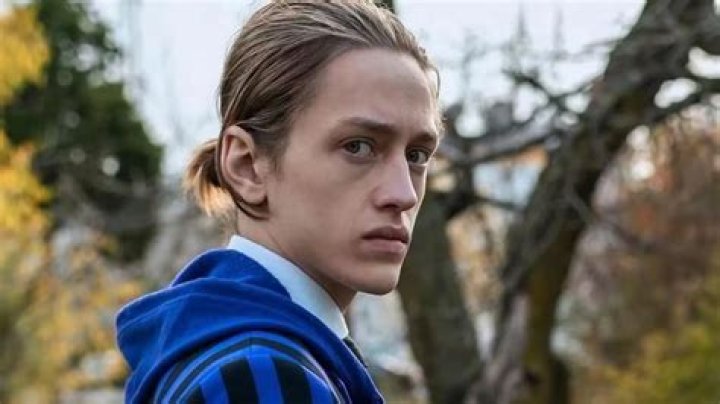 Tyler Hynes’s Girlfriend: Who Is She? His Love Life Updates