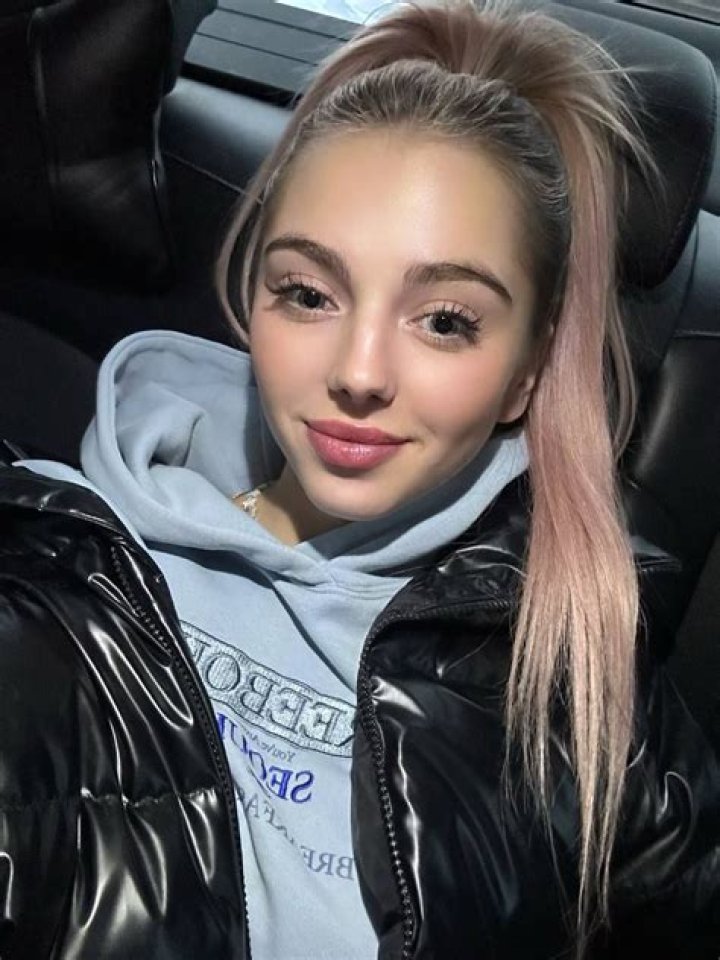 Who Is @vanilopa_tik On TikTok? Real Name Age And Boyfriend Explored