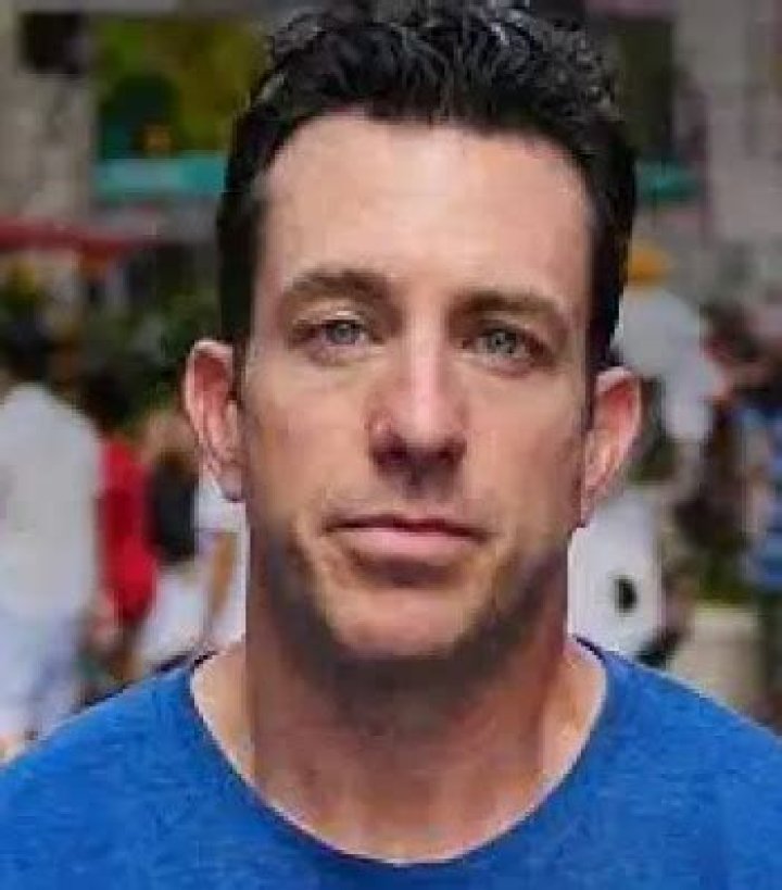 Why Does Jamie Lissow Have Blue Eyes? Is This Natural or A Condition?